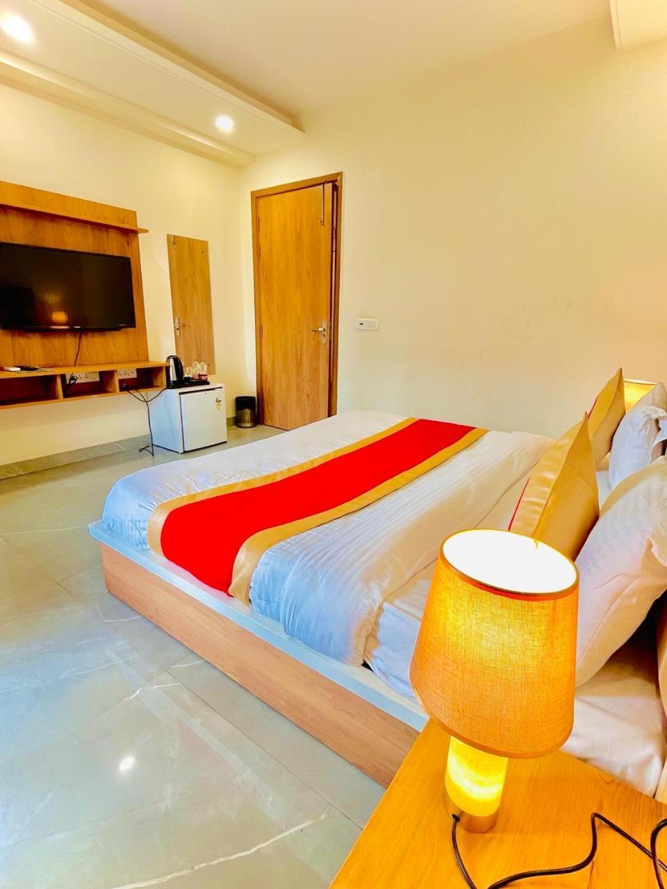 Amahi Inn - Sector 48 Gurgaon Exterior photo